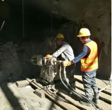 安宁水下抗分散灌浆料特点 水下不分散注浆料介绍