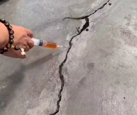 安宁混凝土裂缝修补技术详解​